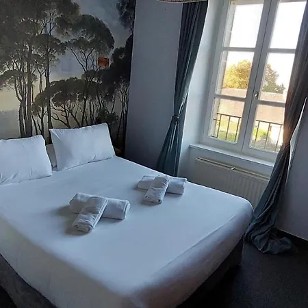 Logis Le Prieure Hotel Locronan