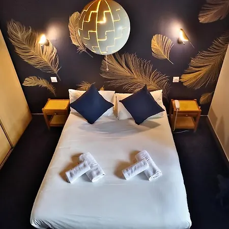Hotel Logis Le Prieure 3*