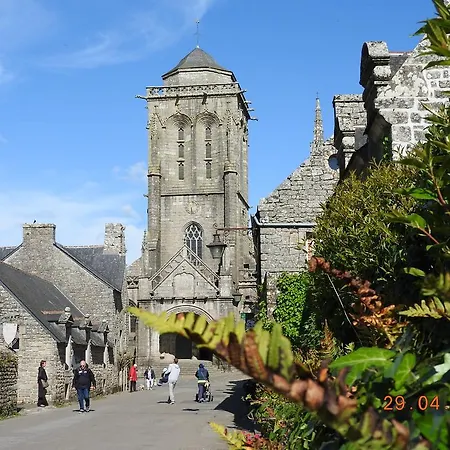 Logis Le Prieure Hotel